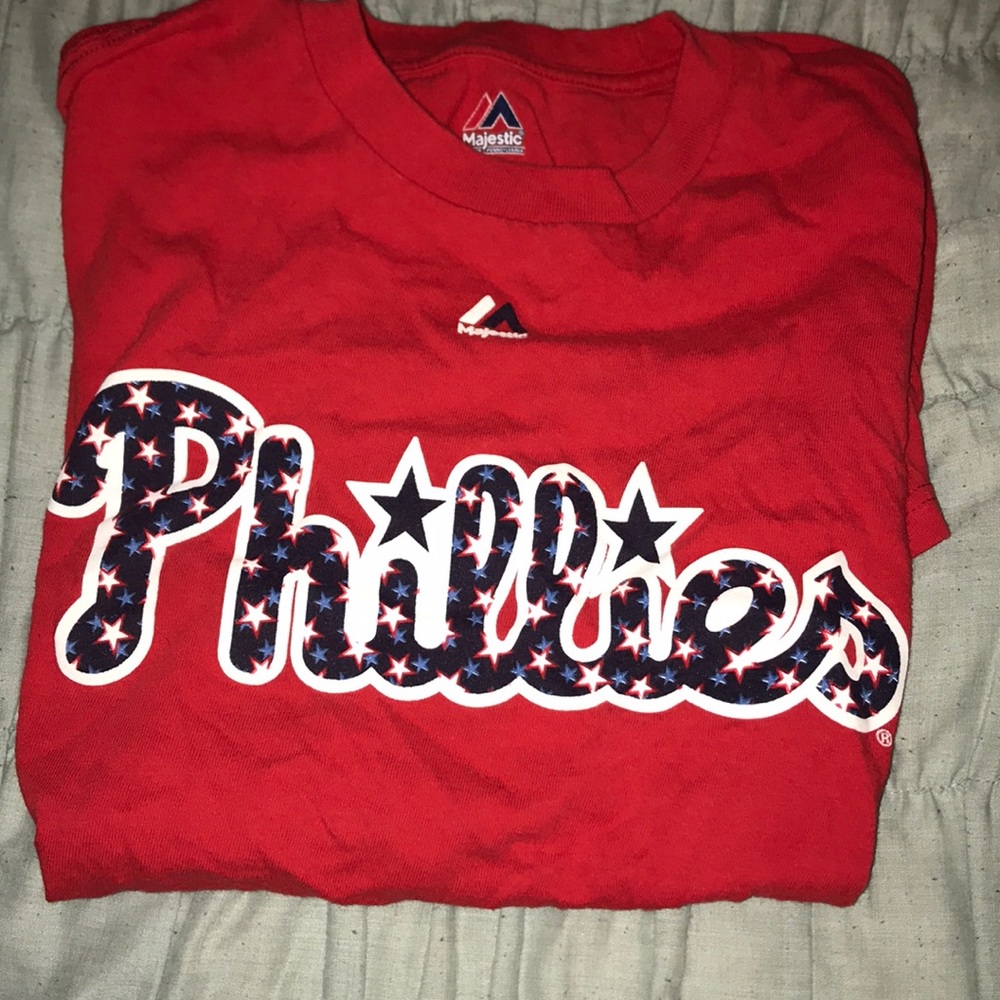 Phillies t shirt